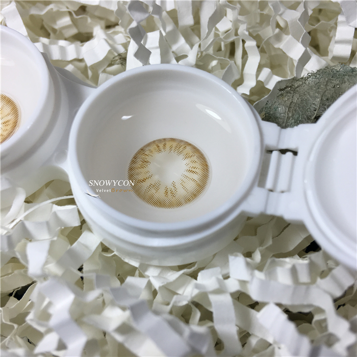 SnowyCon天鹅绒秋叶原美瞳镜片实物图 SnowyCon天鹅绒秋叶原美瞳镜片实物图